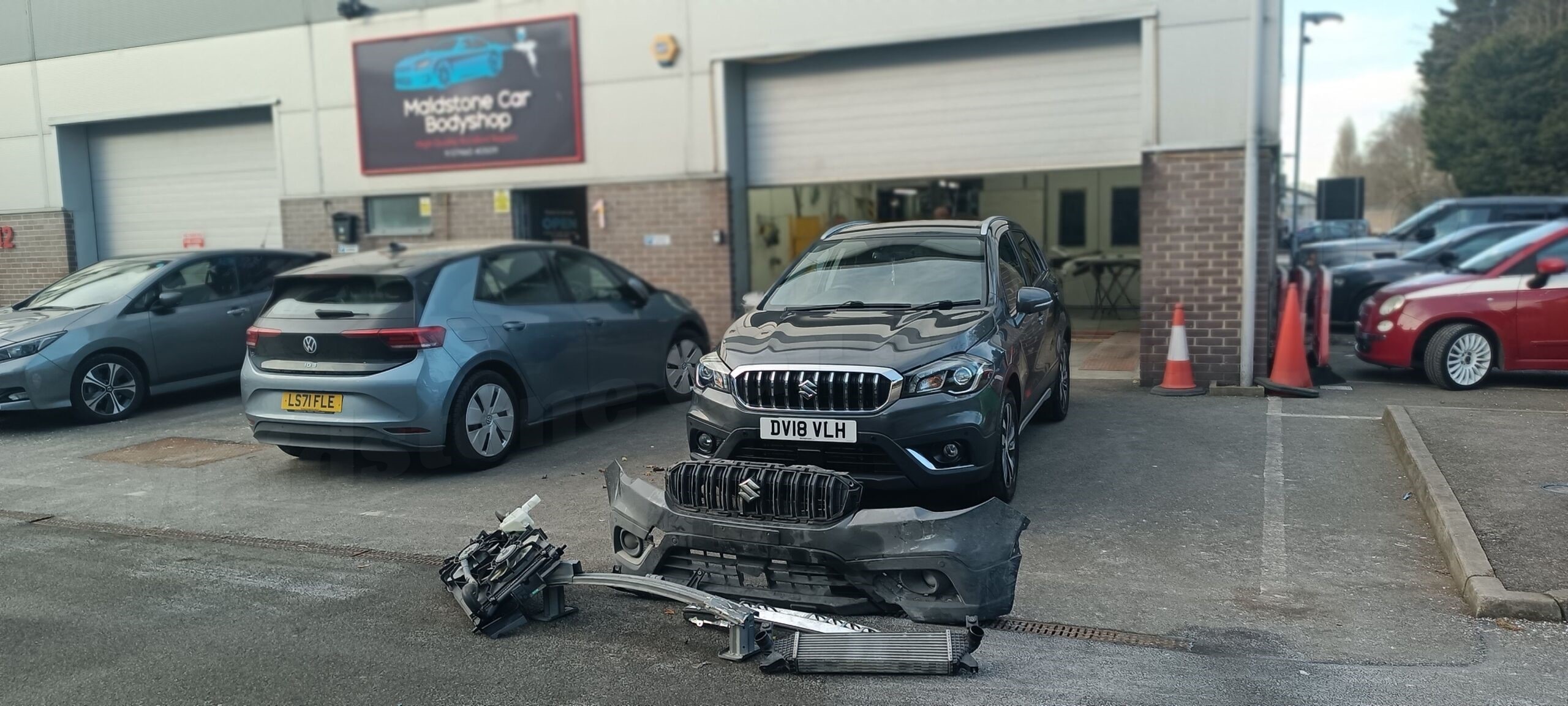 SUZUKI S4 ACCIDENT DAMAGE REPAIRS MAIDSTONE CAR BODYSHOP wm